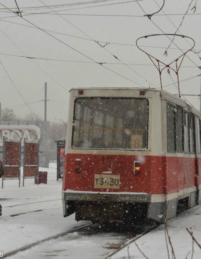 Tramway près des usines de véhicules GAZ - Gorkovski Avtomobilny Zavod